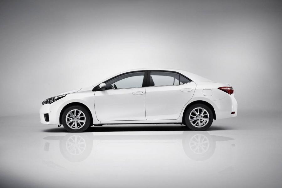  Toyota Corolla 2013 года  (EU) (фото 37 из 43)
